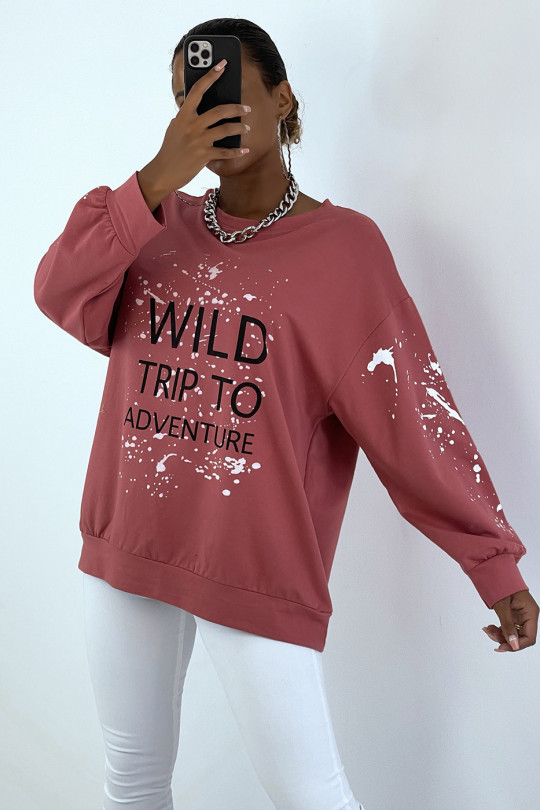 Oversize fuchsia sweatshirt met vlek- en schrijfpatroon - 2