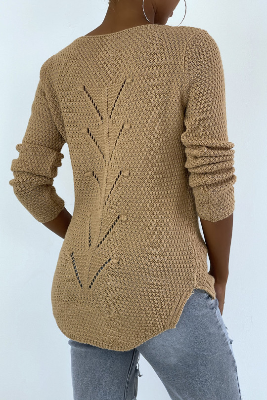 Camel sweater made of wool braided at the back - 4