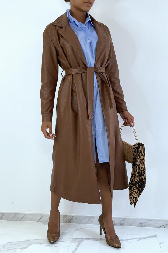 Long manteau marron en simili avec poches. Manteau femme - 2