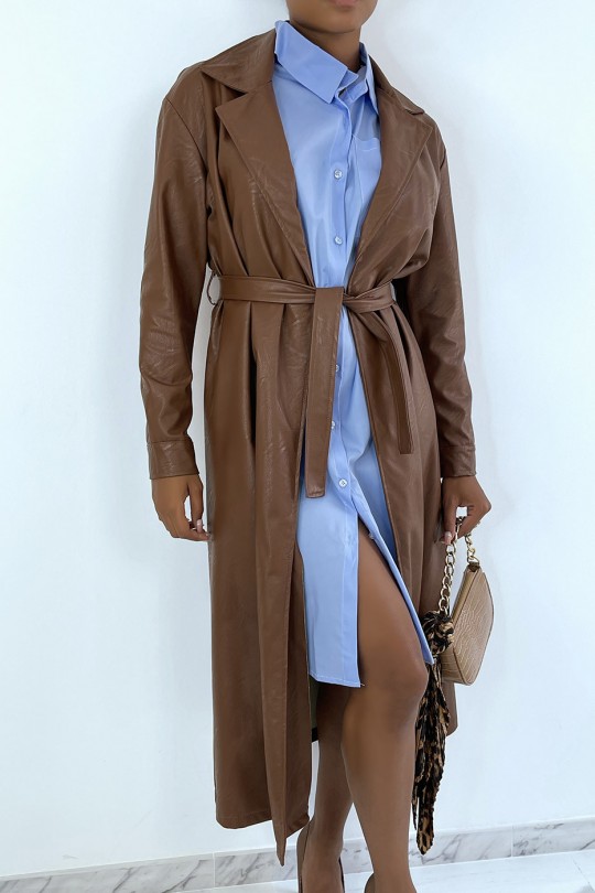 Long manteau marron en simili avec poches. Manteau femme - 3