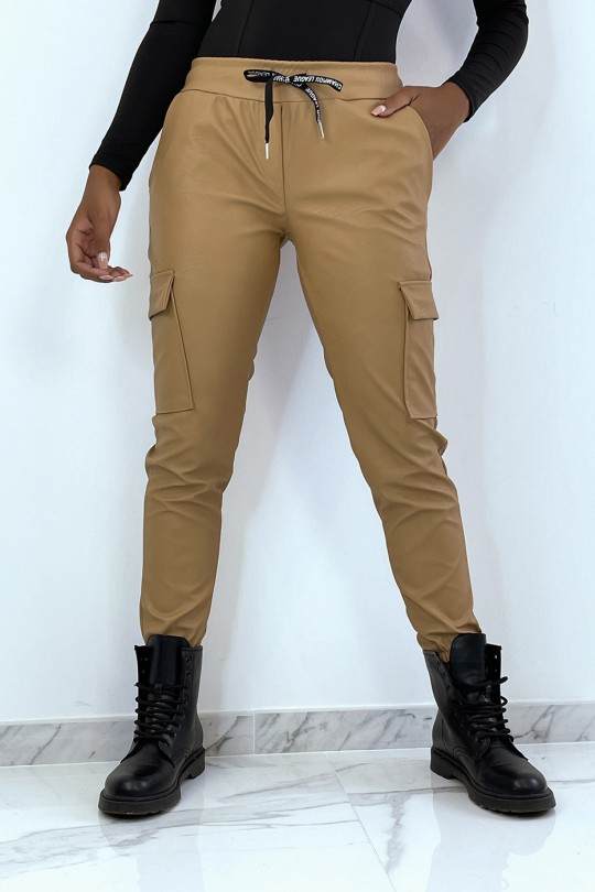 Camel faux leather jogging pants with pockets - 1
