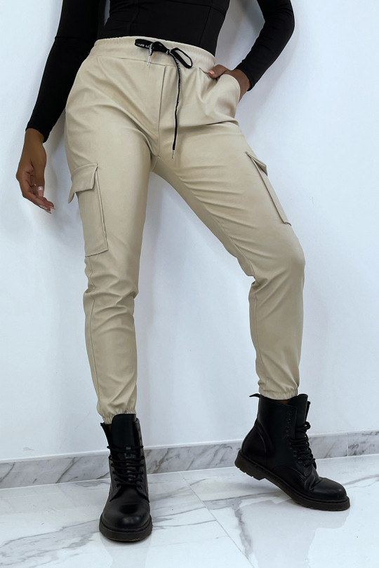 Trellis jogging pants in beige faux leather with pockets - 1