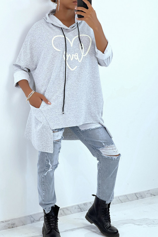 Gray oversized hoodie with writing and heart motif - 1
