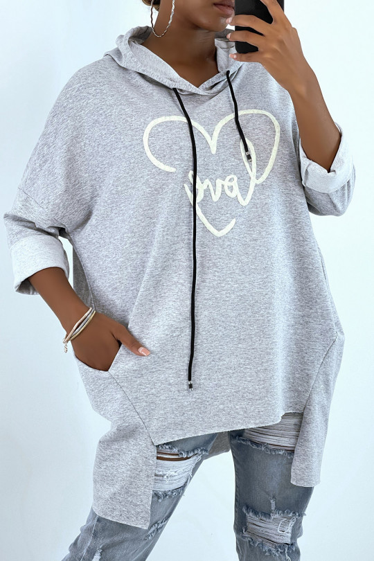 Gray oversized hoodie with writing and heart motif - 2
