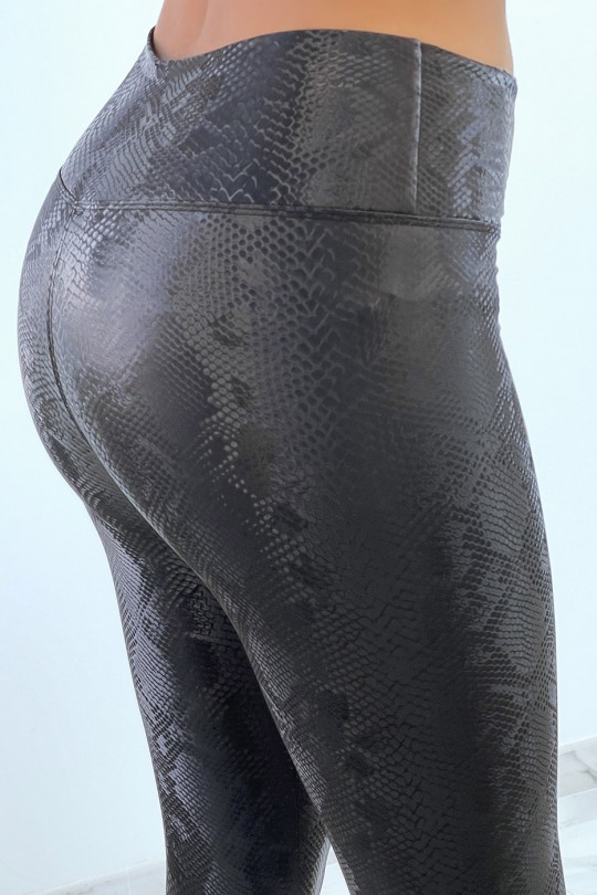 Black 3D effect leggings with Python pattern - 6