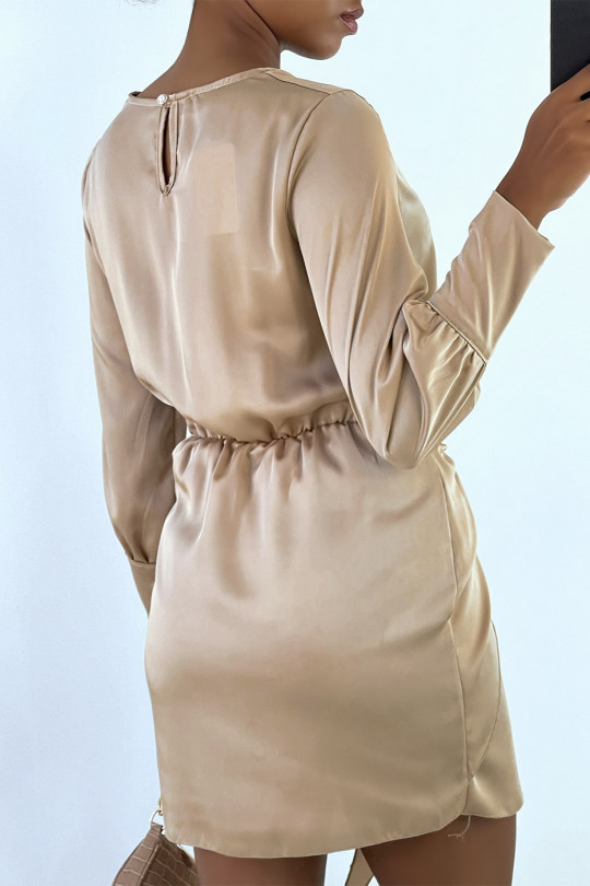 Camel satin dress with crossed band for bow at the front - 5