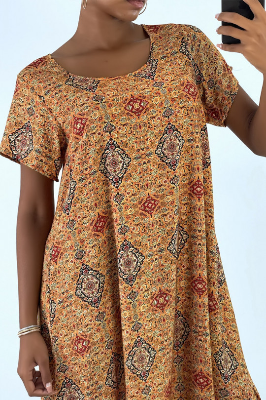 Mustard long dress with short sleeves and colorful print - 3