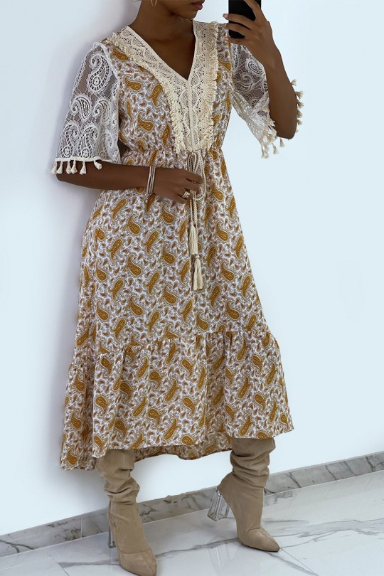 Long beige dress with lace and pattern - 1