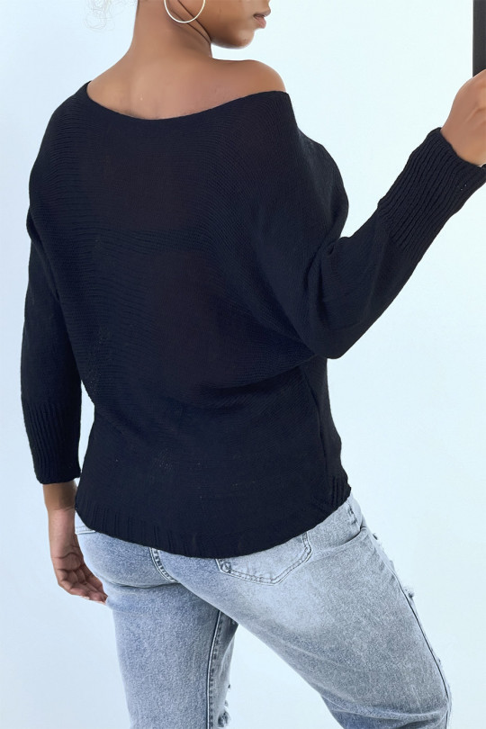 Navy knitted boat neck sweater with batwing sleeves. 16300 - 1