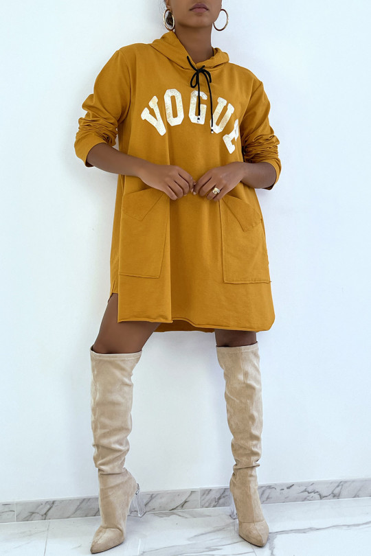 very oversized mustard sweatshirt with shiny VOGUE lettering - 3