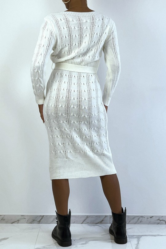 Lange gevlochten witte sweaterjurk met riem - 3