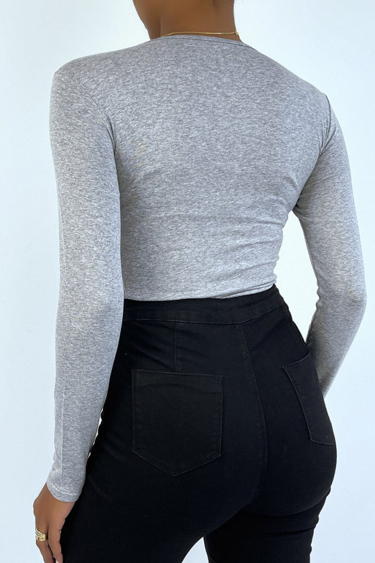 Gray sweater with round neck and long sleeves - 6
