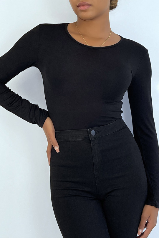 Black sweater with round neck and long sleeves - 4
