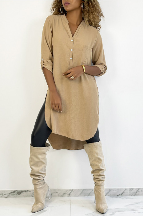 Lange camel tuniek met opgerolde mouwen met knoopsluiting en zak - 3