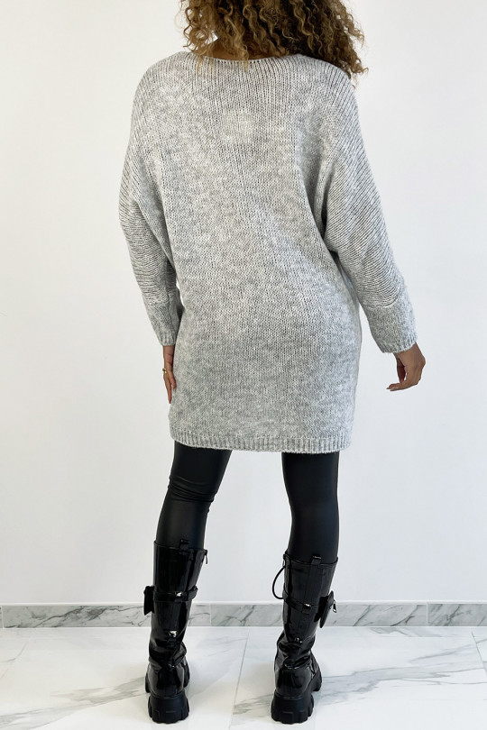Robe pull gris oversize en laine. Pull femme fashion et bien chaud - 6