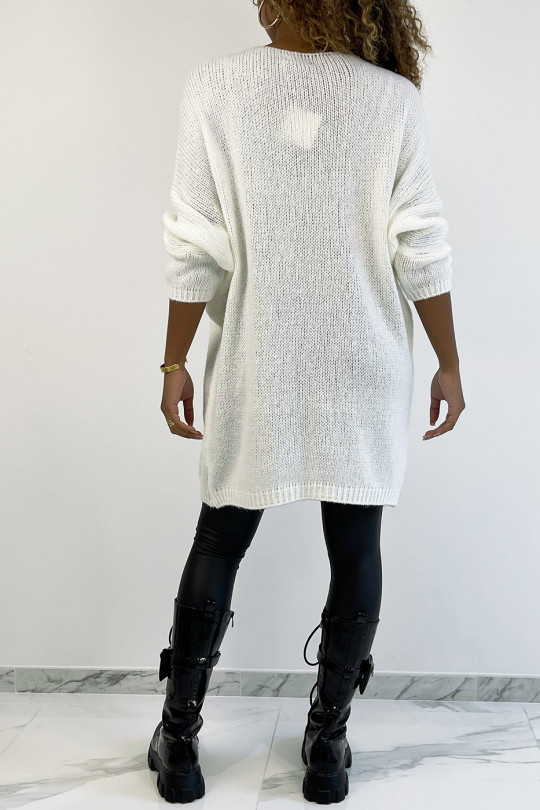 Robe pull blanc oversize en laine. Pull femme fashion et bien chaud - 5