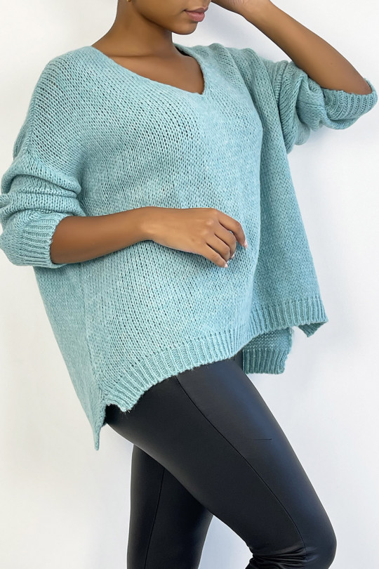 Turquoise oversized V-neck sweater made of wool - 3