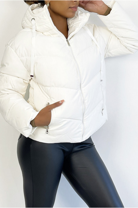 Doudoune blanche over size avec poches et capuche - 9