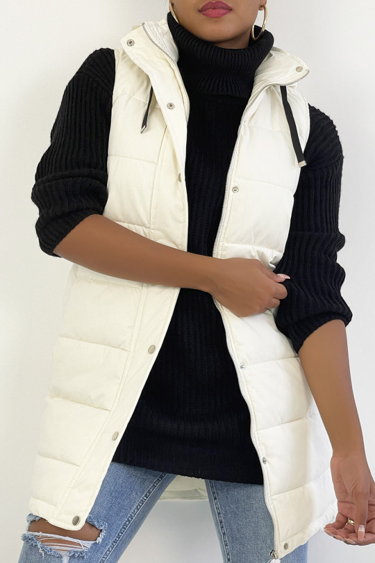 Thick white sleeveless down jacket with hood and pockets - 1