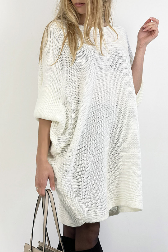White loose mid-length round neck sweater dress - 2