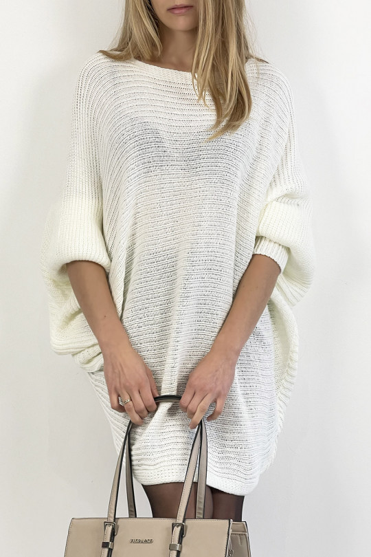 White loose mid-length round neck sweater dress - 5