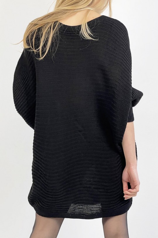 Loose black mid-length round neck sweater dress - 4