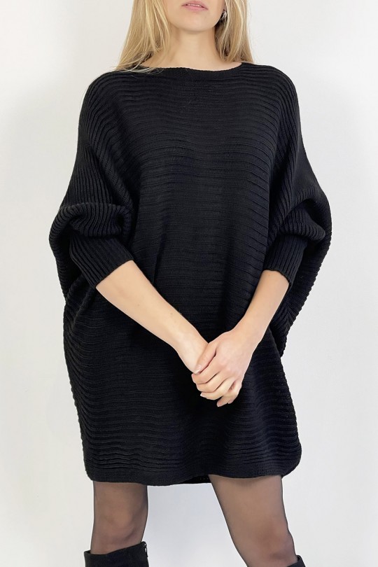 Loose black mid-length round neck sweater dress - 7