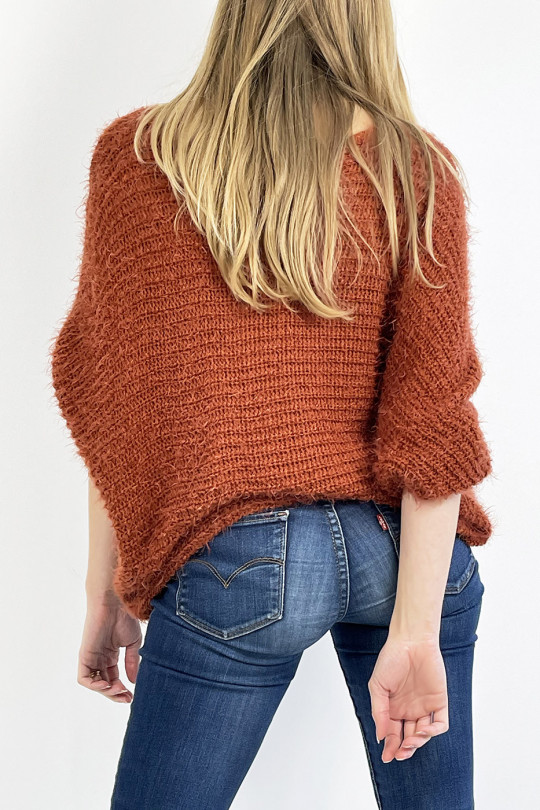 Cognac round neck sweater with very soft knit effect, combines style and simplicity - 1