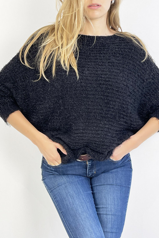 Pull noir col rond effet maille très doux, allie style et simplicité - 3