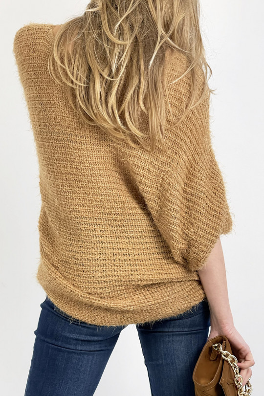 Camel sweater round neck very soft mesh effect, combines style and simplicity - 1