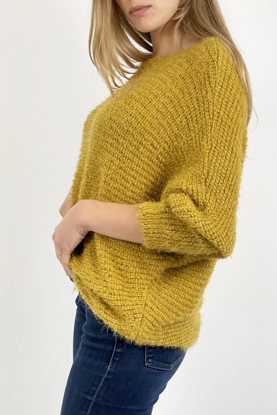 Mustard round neck sweater with very soft knit effect, combines style and simplicity - 3