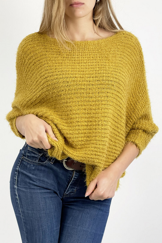 Mustard round neck sweater with very soft knit effect, combines style and simplicity - 4
