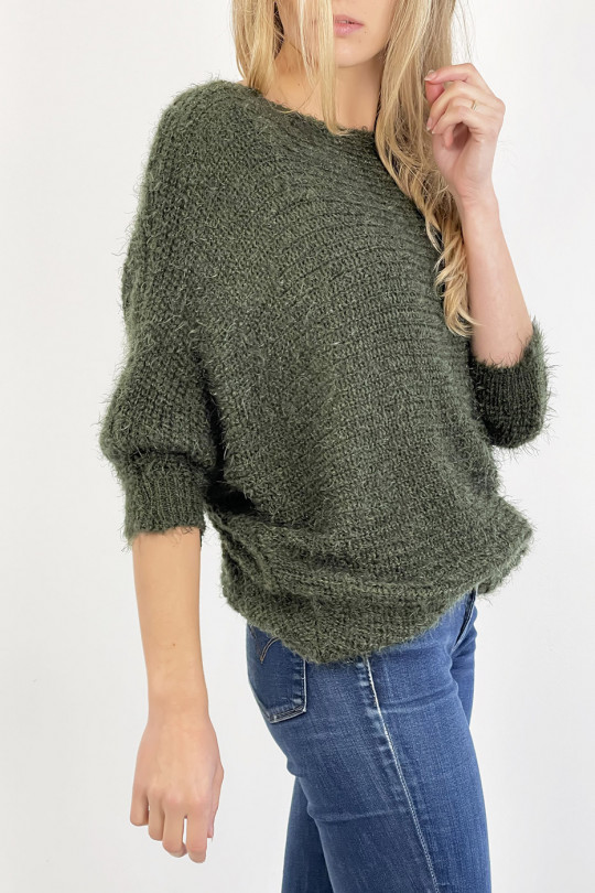 Khaki green round neck sweater with very soft knit effect, combines style and simplicity - 3