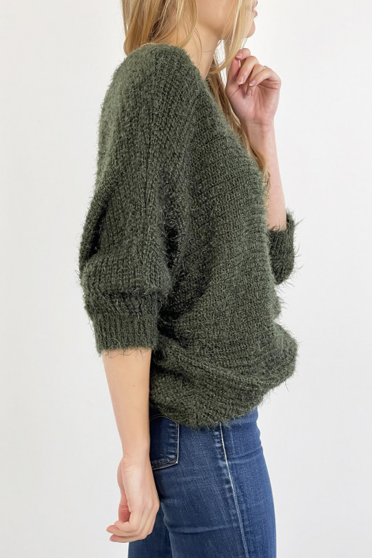 Khaki green round neck sweater with very soft knit effect, combines style and simplicity - 4