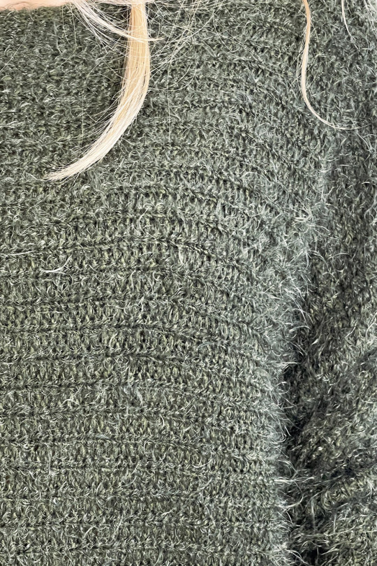Khaki green round neck sweater with very soft knit effect, combines style and simplicity - 5