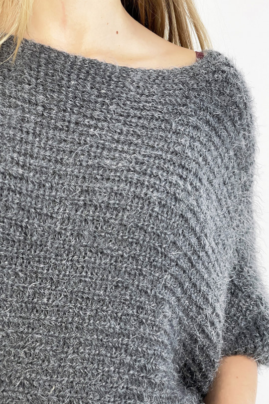 Charcoal gray sweater with round neck, very soft knit effect, combines style and simplicity - 4