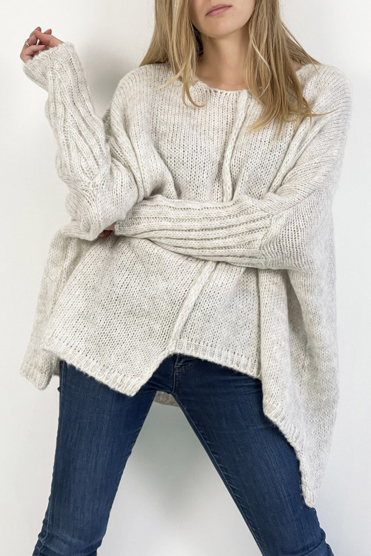 Long loose beige knit effect sweater with braid detail in the center - 2