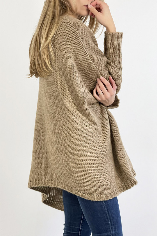 Long loose camel mesh-effect sweater with braid detail in the center - 6