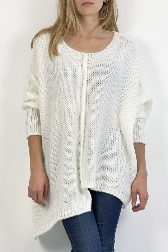Long loose-fit white knit-effect sweater with braid detail in the center - 8