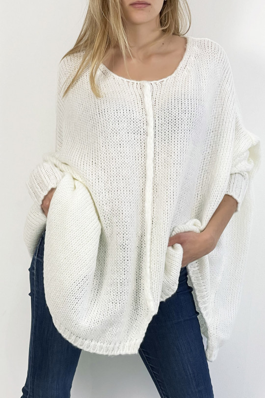 Long loose-fit white knit-effect sweater with braid detail in the center - 9