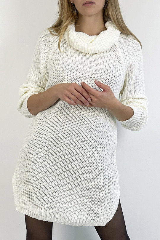 White sweater dress turtleneck straight cut mesh effect slightly split on the sides - 1