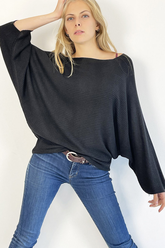 Long loose-fitting sweater in black with linear pattern mesh effect and wide bat-effect sleeve - 6