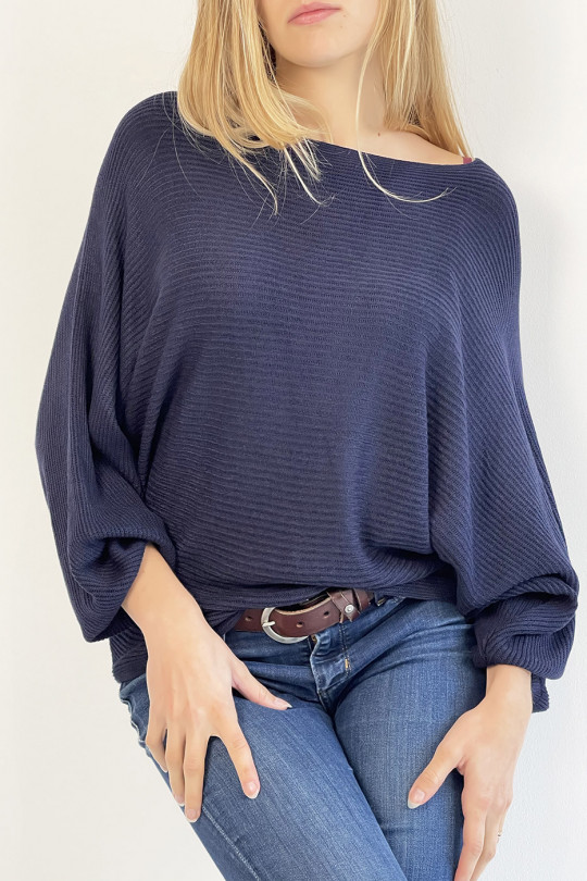Long loose-fitting navy blue sweater with linear pattern mesh and wide bat-effect sleeve - 4
