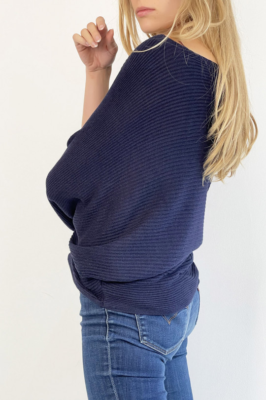 Long loose-fitting navy blue sweater with linear pattern mesh and wide bat-effect sleeve - 6