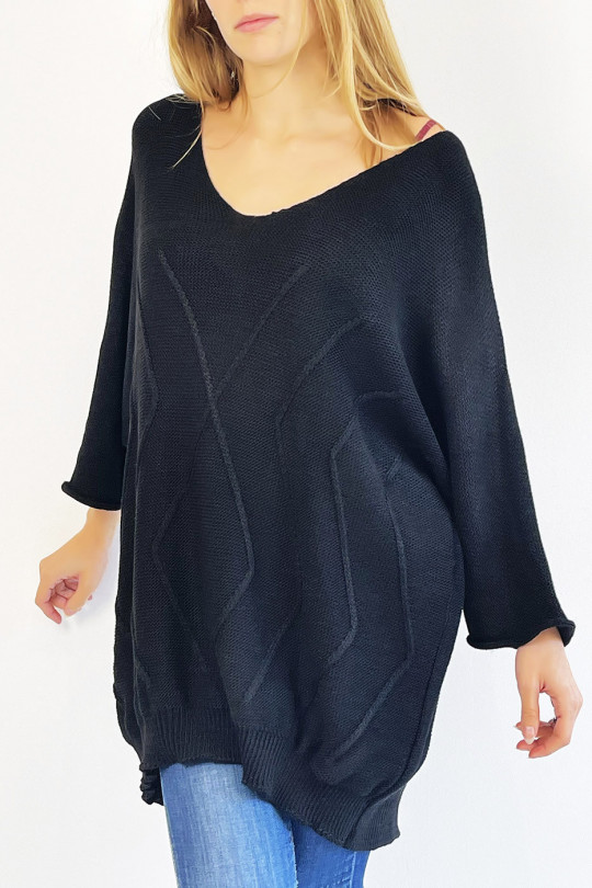 Pull noir long col V ample effet maille avec détail tricot de ligne en relief qui restructure la silhouette - 2