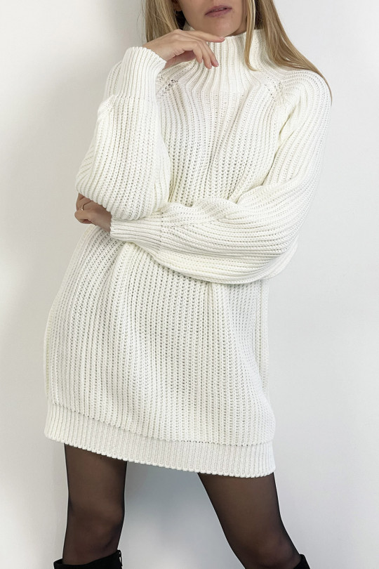 White knit effect sweater dress, straight cut, puff sleeves and high collar - 9
