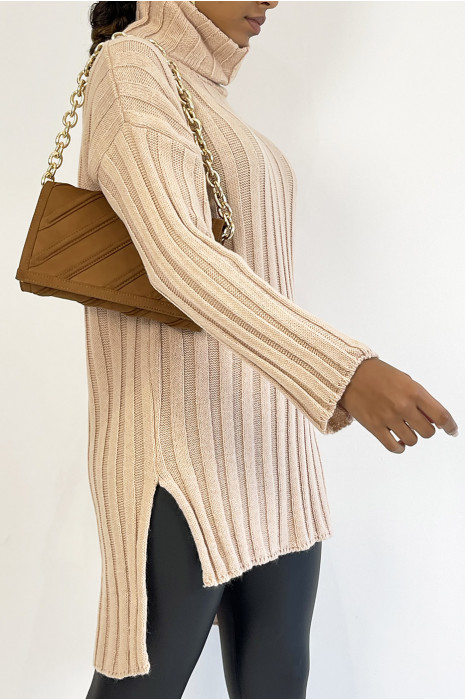 Pink chunky turtleneck sweater with asymmetric length - 3