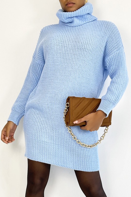 Turtleneck sweater dress in chunky turquoise knit with puffed sleeves. - 4