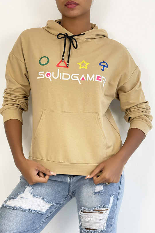 Camel hoodie with pocket and SQUID GAMER writing - 3