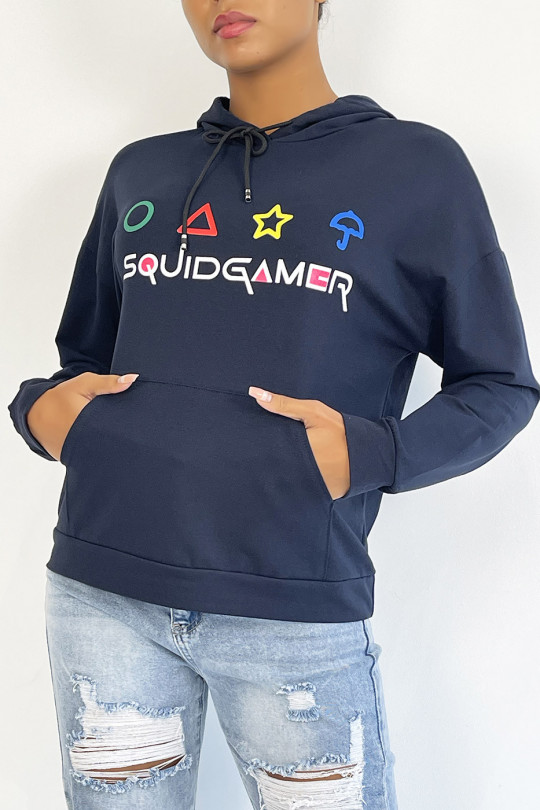 Marineblauwe hoodie met zak en SQUID GAMER-schrift - 4